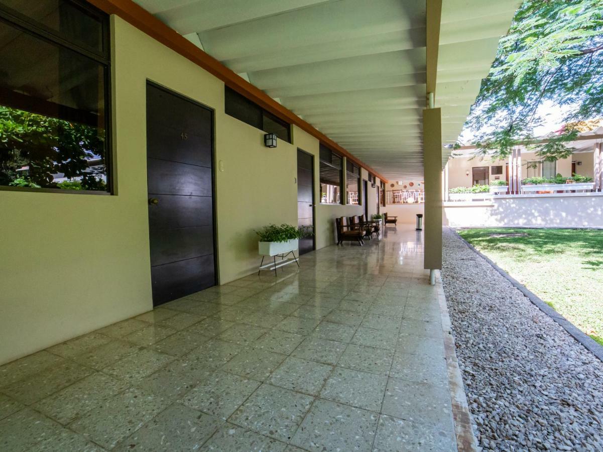 Diria Santa Cruz 3*